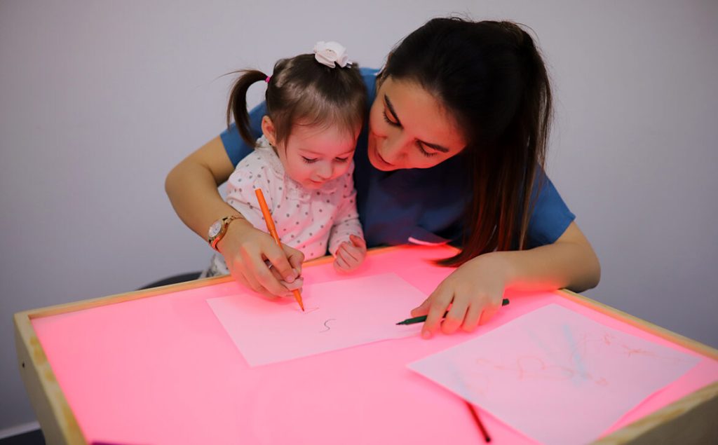 فضل مراكز علاج اضطراب المعالجة الحسية للاطفال في جدة